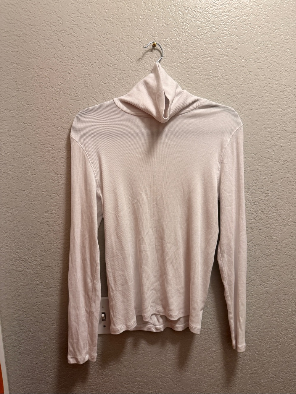 Everlane White Long Sleeve Turtleneck 100% cotton
